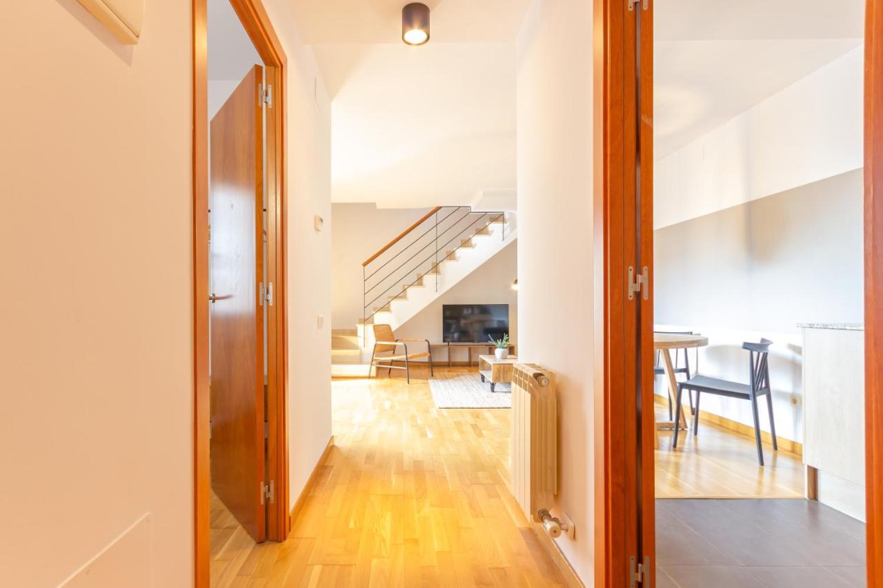Elegante Duplex En Terrassa, Barcelona Apartamento Exterior foto