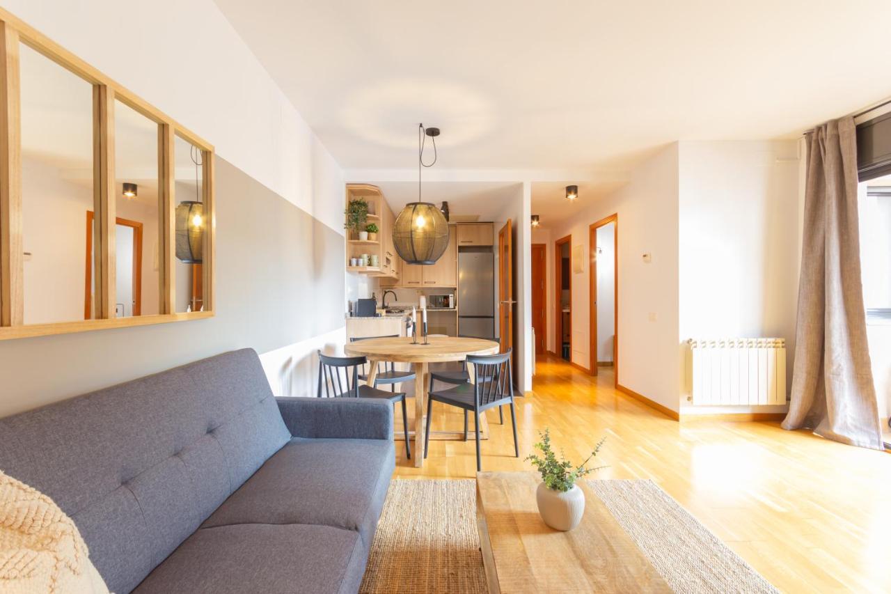Elegante Duplex En Terrassa, Barcelona Apartamento Exterior foto